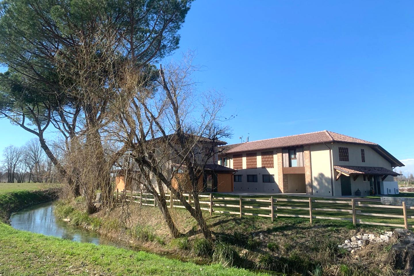 img-esterno-vista-mulino-miceu-3